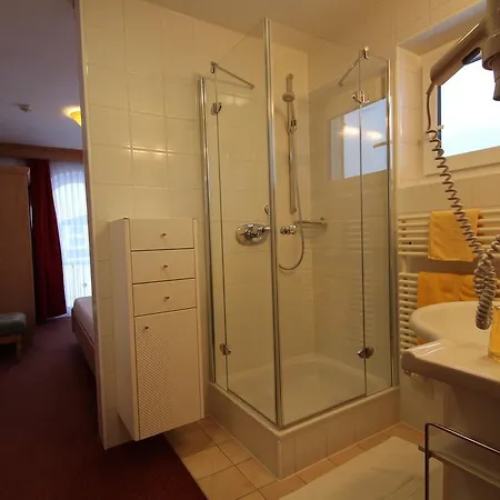 جارني لارتشينهوف فندق 3*