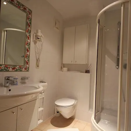 جارني لارتشينهوف