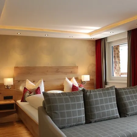 Garni Laerchenhof Hotel