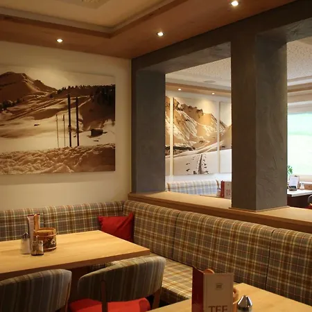 جارني لارتشينهوف فندق 3*