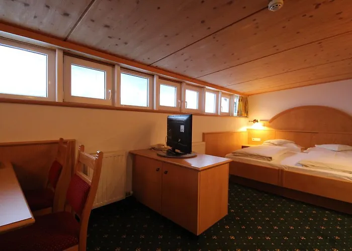 Garni Lärchenhof Hotel 3*